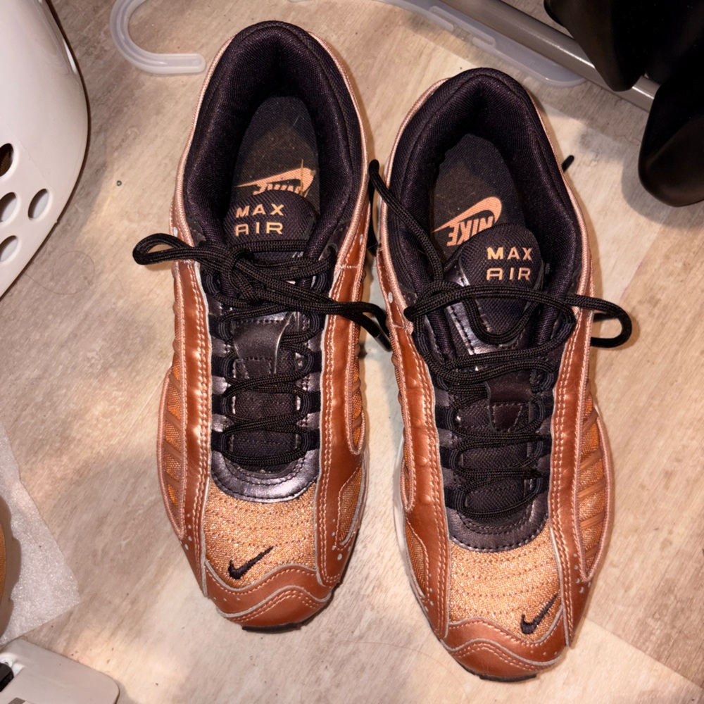 Nike Air Max Black and Brown Athletic Shoes